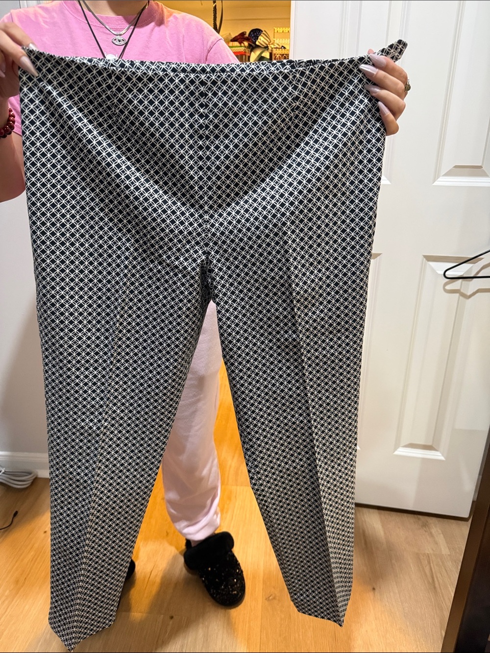Source Unknown Black & White Geometric Ankle Pants